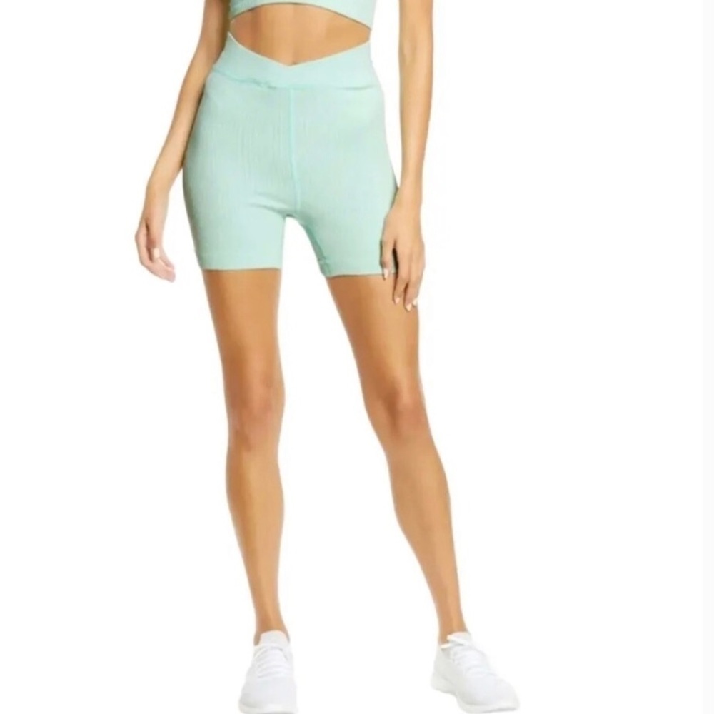11. NWT Free People Movement Ribbed Mint Throw Shorts M